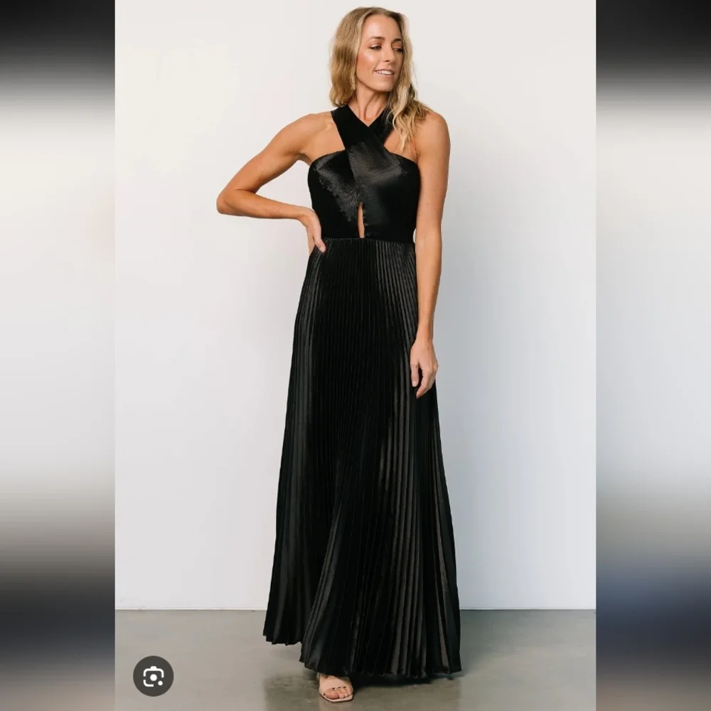 Baltic Born Black Sandra Pleated Maxi Dress Size Small